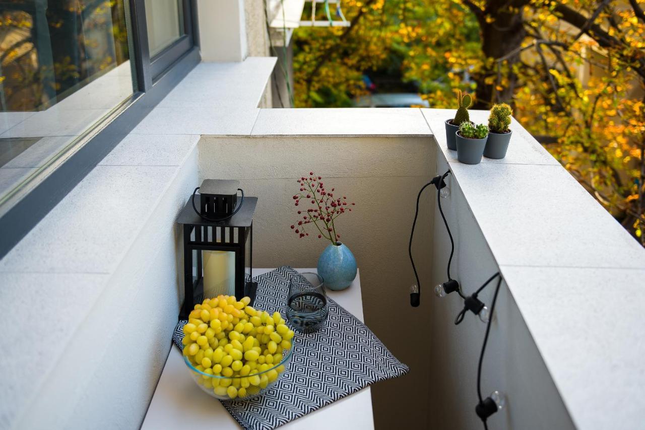 Sunny Studio - Top Location - Green View Balcony Bukarest Exteriör bild